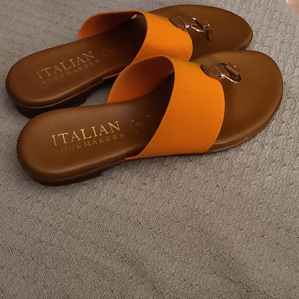 Sandals - Picture 4 of 4